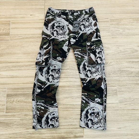 REBEL VENGEANCE Other - Rebel Vengeance Skull Camo Tapestry Cargo Pants Black Green Mens 30x32 Fringe